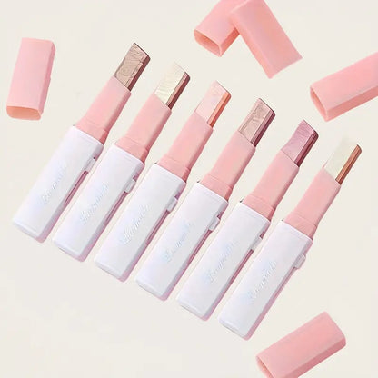 Dual-color eyeshadow for a natural and long-lasting look.